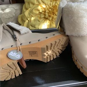 Mia Double Zip Suede Beige Faux Fur Lined Boots (7)